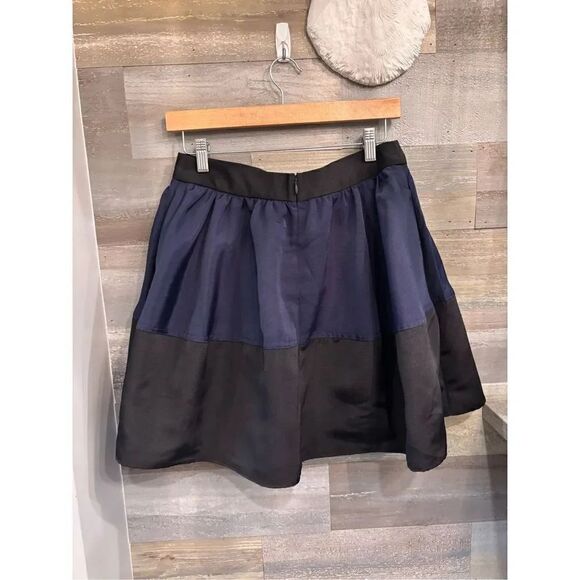 Express NWT 6 blue/black color-block full skater mini skirt w/side pockets - Picture 2 of 5